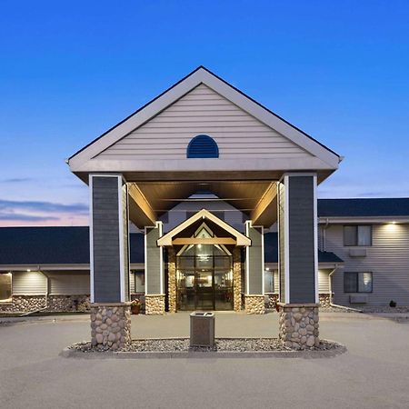 Americinn By Wyndham Stuart Bagian luar foto