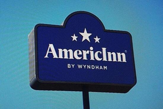 Americinn By Wyndham Stuart Bagian luar foto